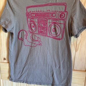American Eagle Outfitters gray tee Large vintage fit with hot pink embroidery